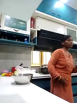 Sneha16 online show from November 17, 2025, 3:12 am