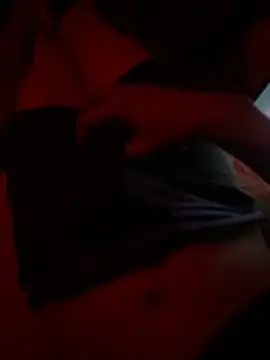 Desconocid57806 online show from November 10, 2025, 8:46 am