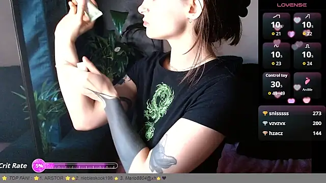   Leyla   online show from April 20, 2026, 6:09 pm