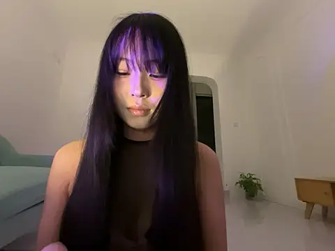 Snapshot of 77momomo chatting on November 11, 2025, 2:06 pm 77momomo online show from November 11, 2025, 2:06 pm