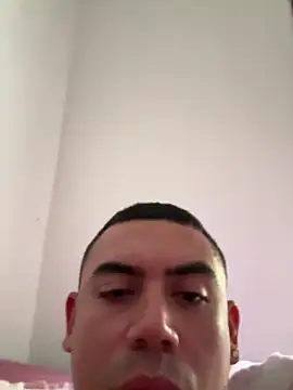 davidxxx099 online show from September 28, 2025, 2:11 pm