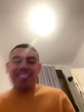 davidxxx099 online show from January 5, 2026, 6:33 pm