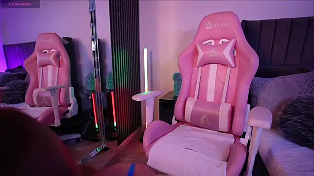 Evellyn clair1 online show from September 16, 2025, 1:28 am