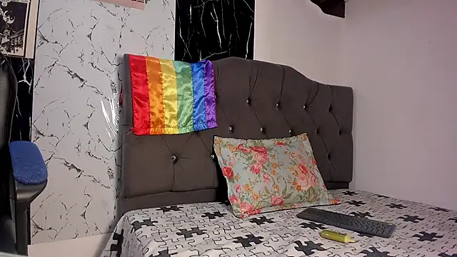 owen sexy25 online show from September 20, 2025, 8:32 pm