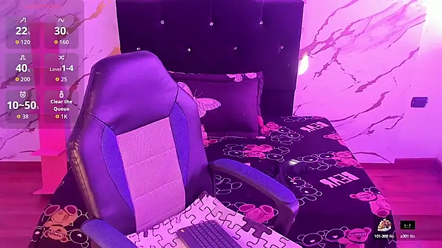 owen sexy25 online show from September 25, 2025, 7:50 pm