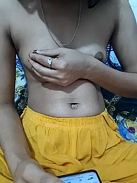 maya-Couple19 online show from November 26, 2025, 6:09 pm