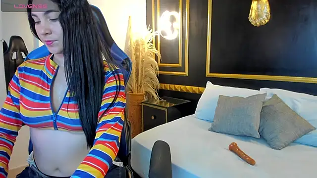 lisaa brown  online show from September 13, 2025, 8:19 pm