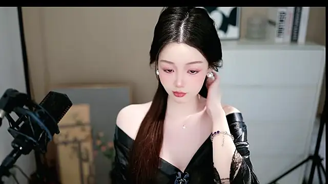 abbyli12 online show from January 31, 2026, 7:45 pm