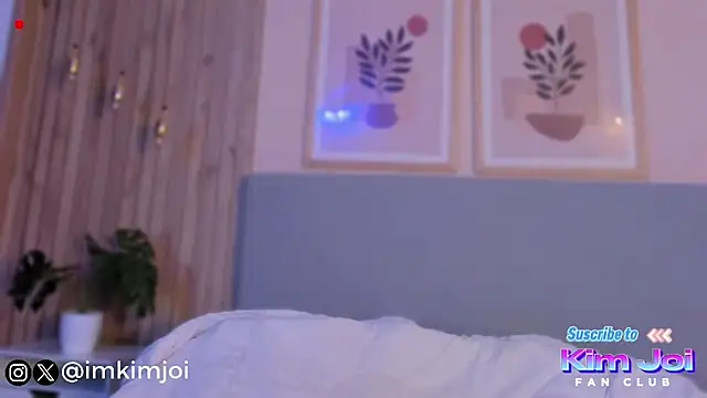 KiimJoi online show from November 7, 2025, 1:33 pm