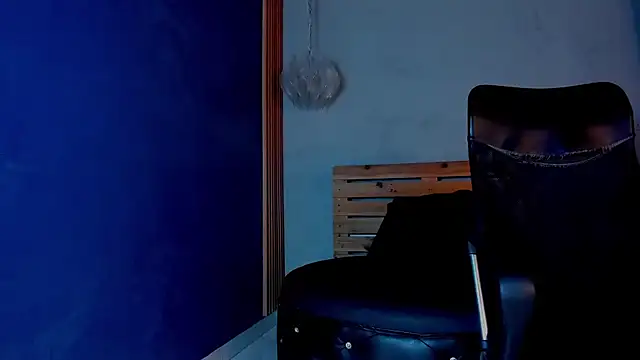 Snapshot of Markuss__ chatting on October 12, 2025, 4:11 am Markuss online show from October 12, 2025, 4:11 am