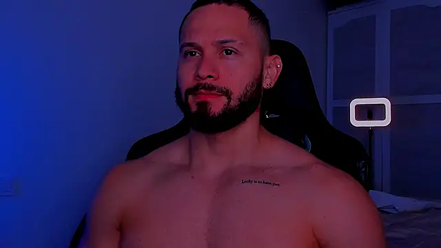 andrewcorey1 online show from October 19, 2025, 11:11 am