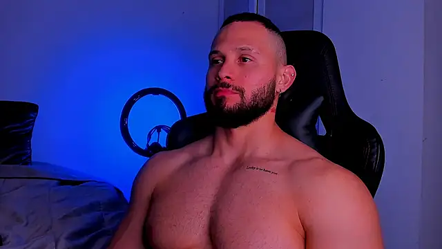 andrewcorey1 online show from October 29, 2025, 11:17 pm