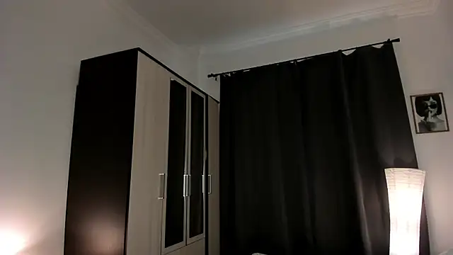 Snapshot of _molly_molly_molly_ chatting on October 5, 2025, 12:14 pm molly molly molly online show from October 5, 2025, 12:14 pm