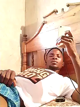 Snapshot of King00219 chatting on September 12, 2025, 11:32 am King00219 online show from September 12, 2025, 11:32 am