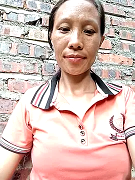 Lisa pusy online show from October 2, 2025, 1:45 am