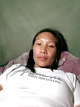 Lisa pusy online show from October 5, 2025, 12:36 pm