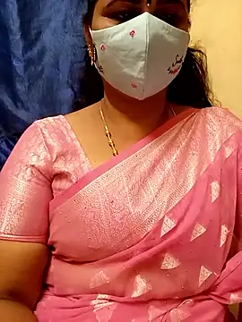 sushma26 online show from May 3, 2026, 7:20 pm