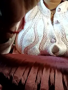 Snapshot of CUTGIRL76 chatting on January 11, 2026, 9:47 am CUTGIRL76 online show from January 11, 2026, 9:47 am