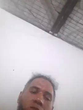 Snapshot of Miler247198 chatting on November 17, 2025, 3:45 am Miler247198 online show from November 17, 2025, 3:45 am