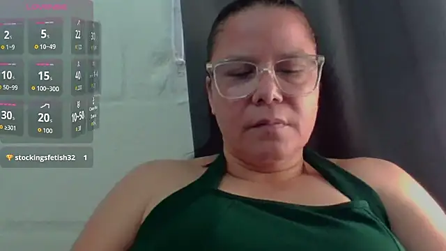 Snapshot of latinamaster chatting on October 8, 2025, 12:58 pm latinamaster online show from October 8, 2025, 12:58 pm