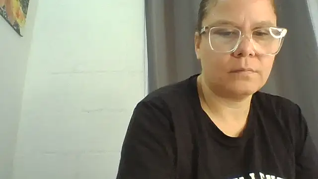 Snapshot of latinamaster chatting on October 24, 2025, 11:39 am latinamaster online show from October 24, 2025, 11:39 am