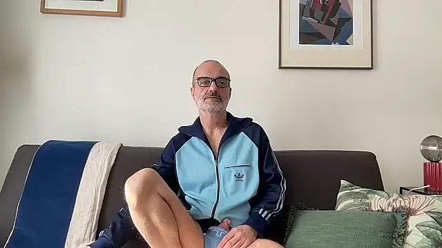 Milkywaymen online show from March 28, 2026, 12:27 pm