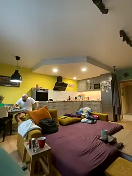 Snapshot of smint06 chatting on October 11, 2025, 1:31 pm smint06 online show from October 11, 2025, 1:31 pm