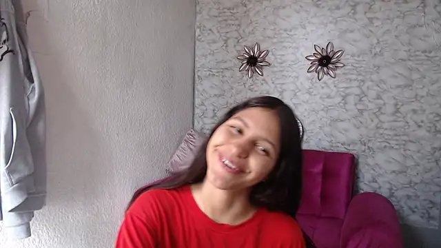 Snapshot of Evagirl69 chatting on April 20, 2026, 12:19 pm Evagirl69 online show from April 20, 2026, 12:19 pm