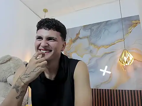 LiamCardona online show from September 18, 2025, 3:08 am