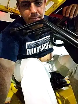 branquinho3 online show from November 29, 2025, 1:19 am