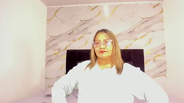 Snapshot of Vickysweeeettt chatting on September 27, 2025, 7:41 pm Vickysweeeettt online show from September 27, 2025, 7:41 pm