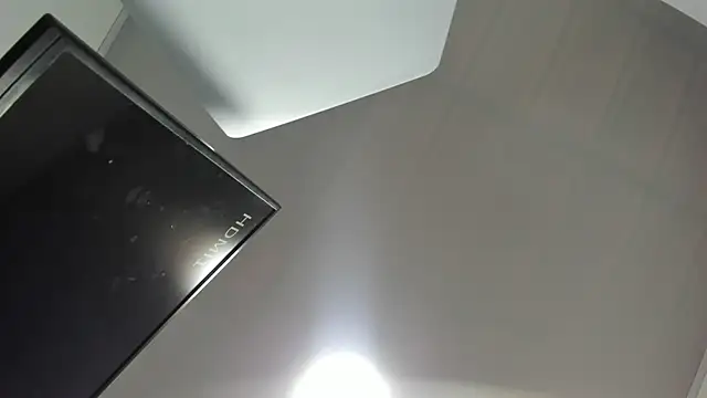 Snapshot of Vickysweeeettt chatting on November 13, 2025, 9:03 pm Vickysweeeettt online show from November 13, 2025, 9:03 pm