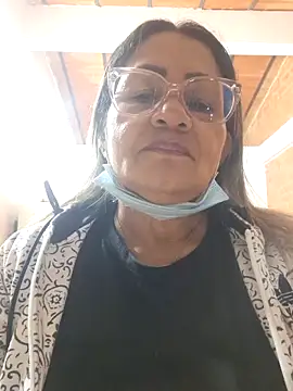 Snapshot of Vickysweeeettt chatting on March 23, 2026, 12:58 am Vickysweeeettt online show from March 23, 2026, 12:58 am