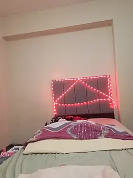 Snapshot of Vickysweeeettt chatting on March 24, 2026, 9:09 pm Vickysweeeettt online show from March 24, 2026, 9:09 pm