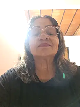 Snapshot of Vickysweeeettt chatting on April 8, 2026, 2:00 am Vickysweeeettt online show from April 8, 2026, 2:00 am