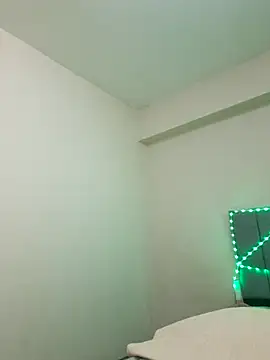 Snapshot of Vickysweeeettt chatting on April 11, 2026, 5:50 pm Vickysweeeettt online show from April 11, 2026, 5:50 pm