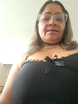 Vickysweeeettt online show from June 29, 2026, 6:19 pm