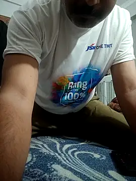 vardh033 online show from March 11, 2026, 12:44 pm