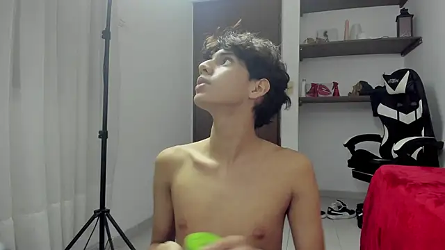 Snapshot of lightboy0 chatting on September 11, 2025, 3:23 pm lightboy0 online show from September 11, 2025, 3:23 pm