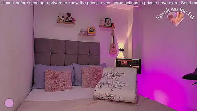 Snapshot of Melifluaa chatting on October 4, 2025, 3:32 pm Melifluaa online show from October 4, 2025, 3:32 pm