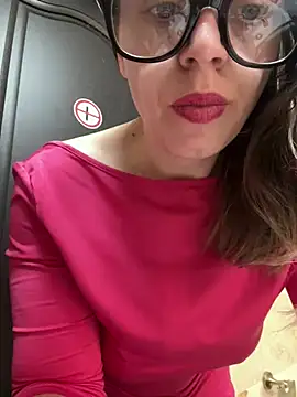 ladywithbigass online show from February 3, 2025, 8:57 am