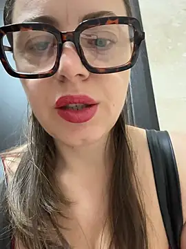 ladywithbigass online show from January 12, 2026, 5:56 am