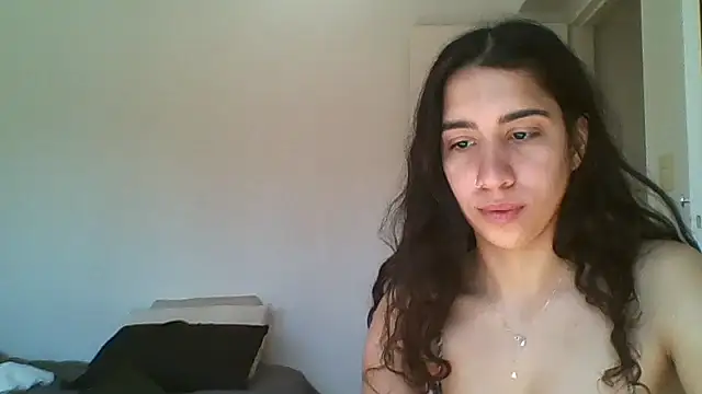 Souphicherry online show from September 12, 2025, 3:23 pm