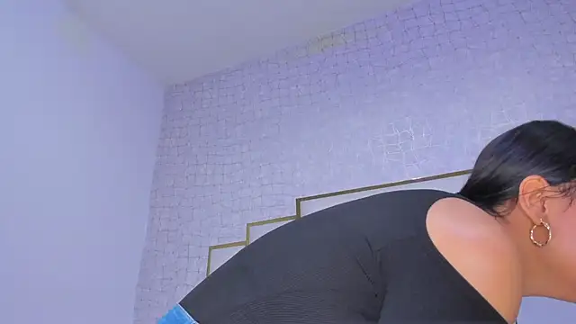 thalia888  online show from February 5, 2026, 7:07 pm