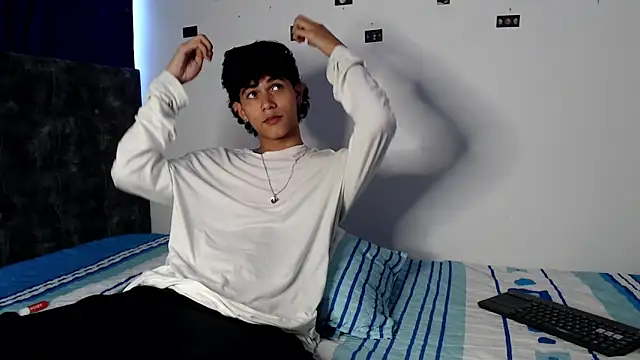 alexmark  online show from March 30, 2026, 8:10 pm