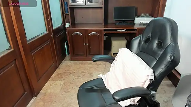 SexyRachel  online show from October 18, 2025, 11:55 am