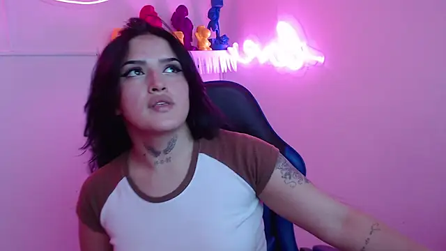 sari belle online show from October 2, 2025, 9:33 pm