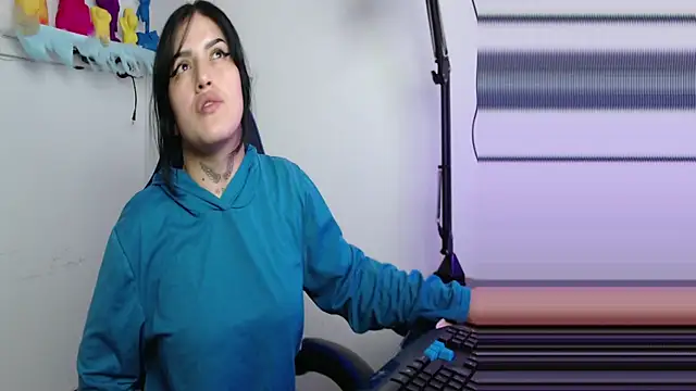 sari belle online show from October 8, 2025, 10:13 am