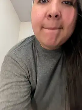 evelyn 1702 online show from January 16, 2026, 3:54 am