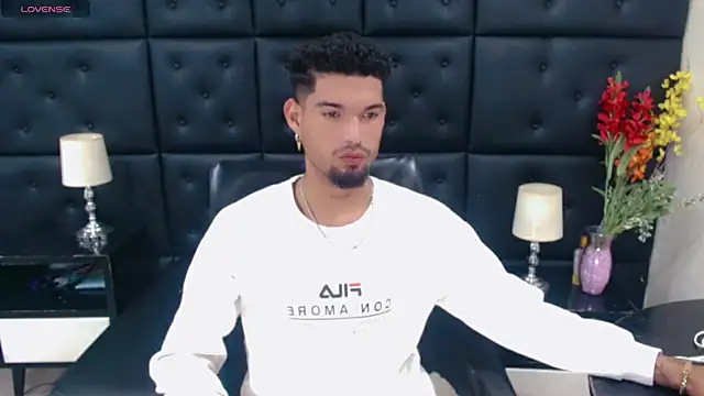 StivBigCock online show from September 9, 2025, 2:55 am